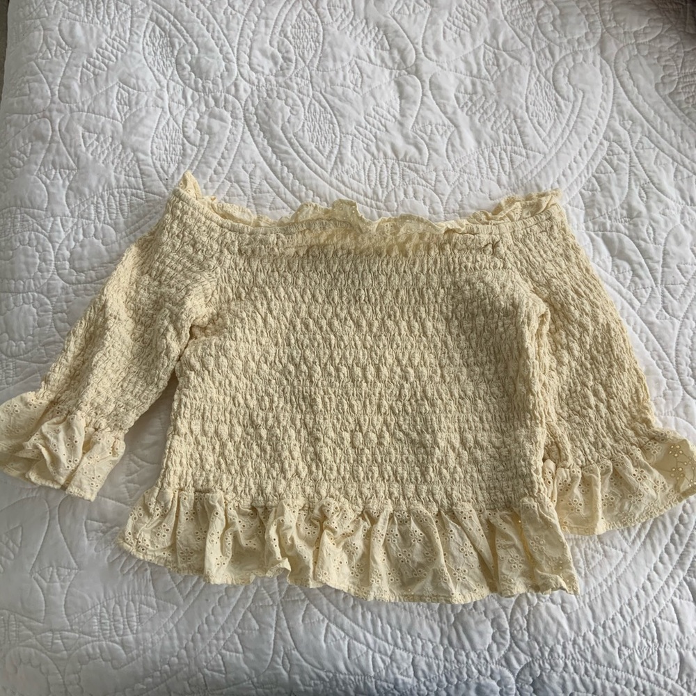 Off shoulder crop top